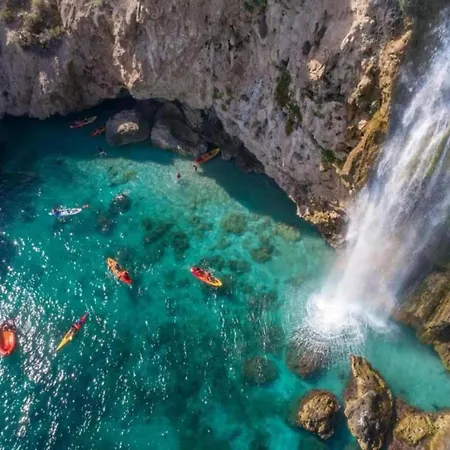 In Near Sea Апартаменти Нерха