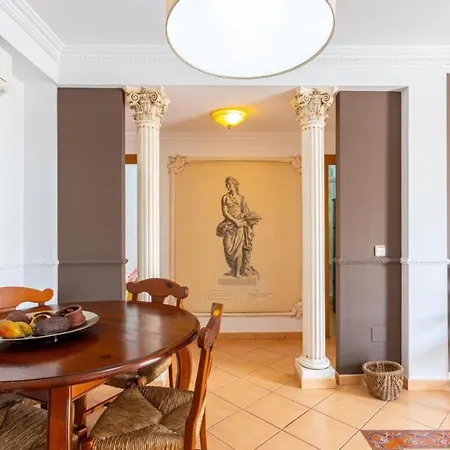 Belvilla By Oyo En Apartment